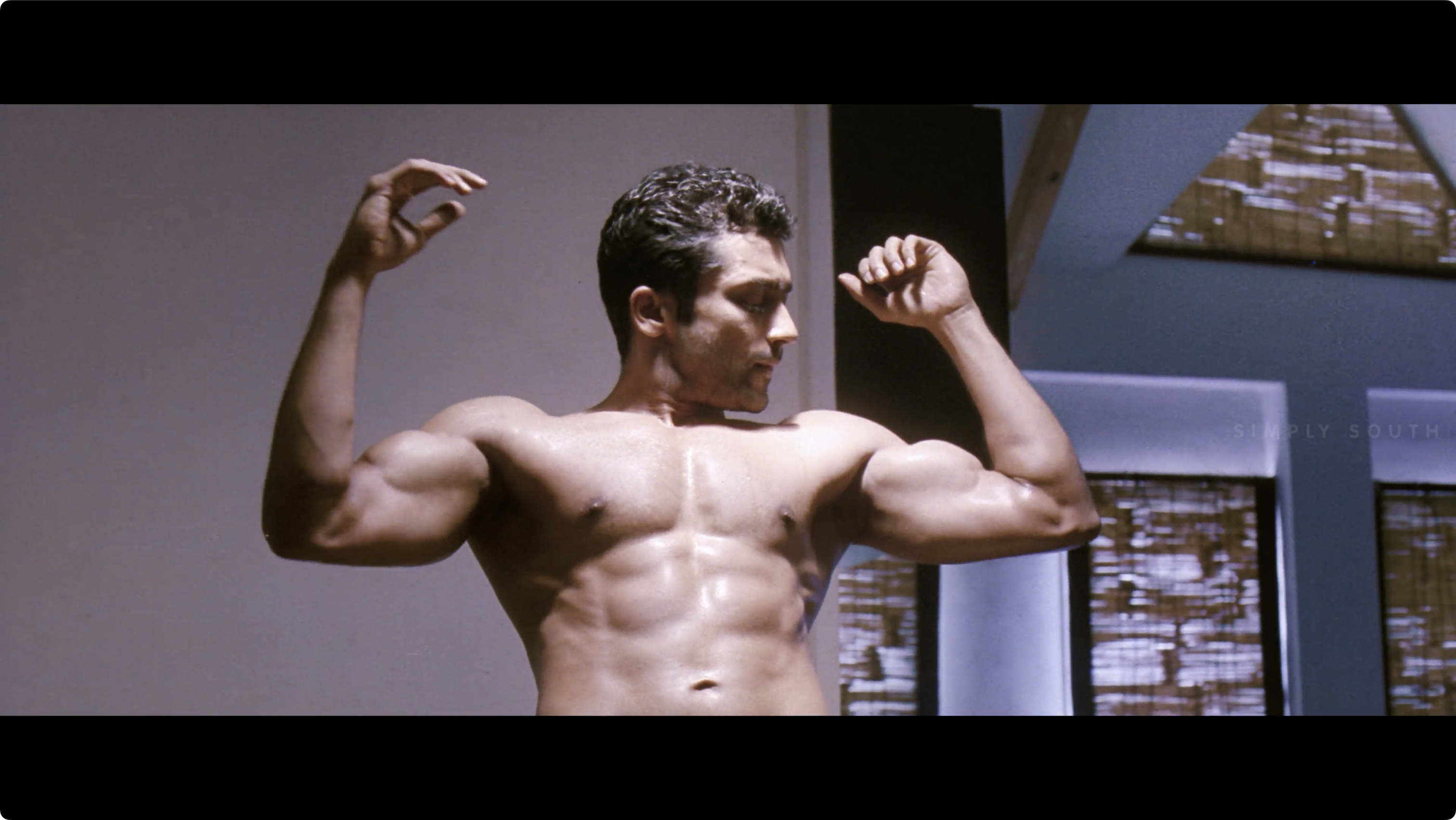 Varanam Aayiram - Suriya Body Building